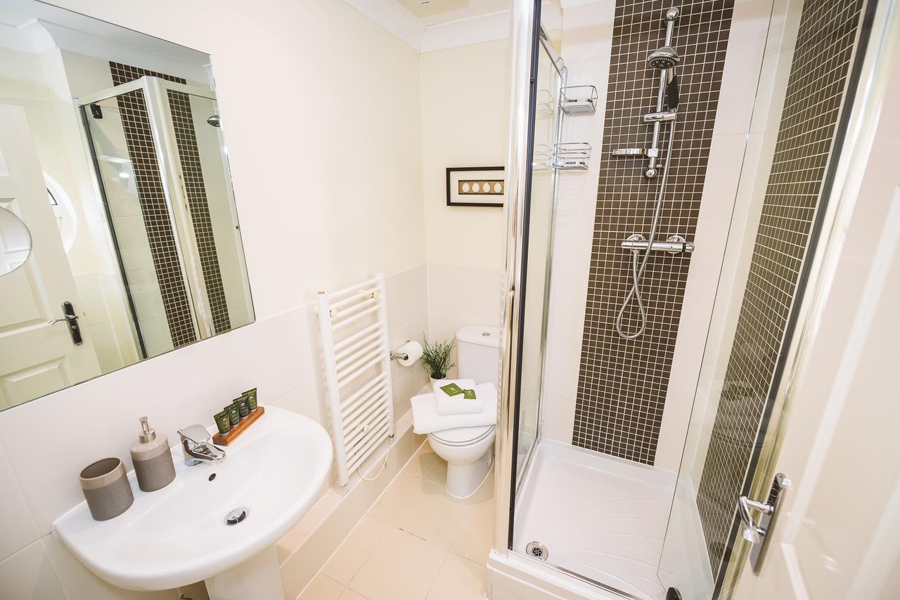 Charming Two Bedroom Apartment With Free Private Parking Лезерхед Экстерьер фото