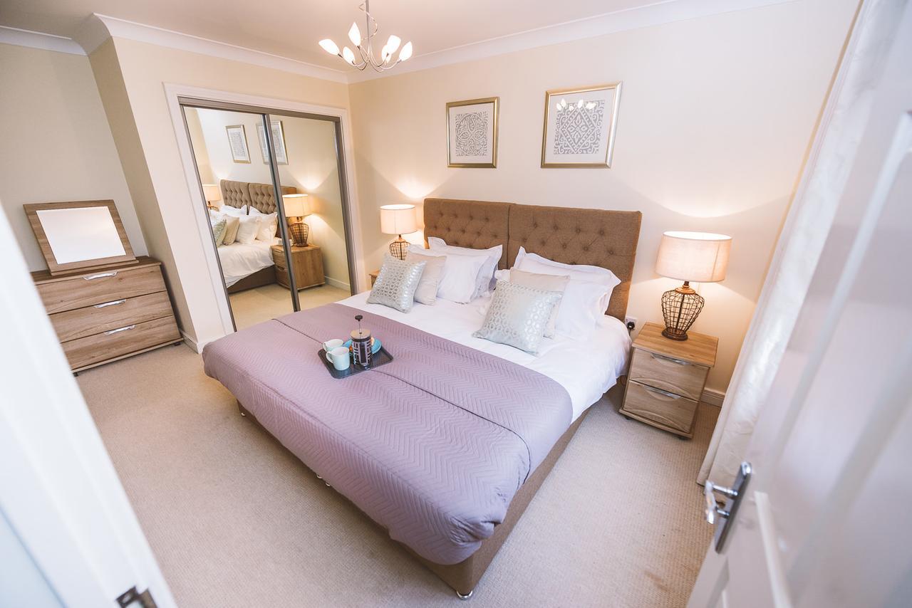 Charming Two Bedroom Apartment With Free Private Parking Лезерхед Экстерьер фото