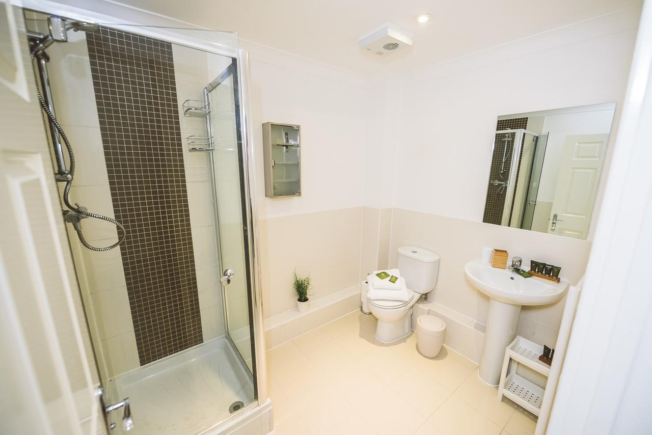 Charming Two Bedroom Apartment With Free Private Parking Лезерхед Экстерьер фото