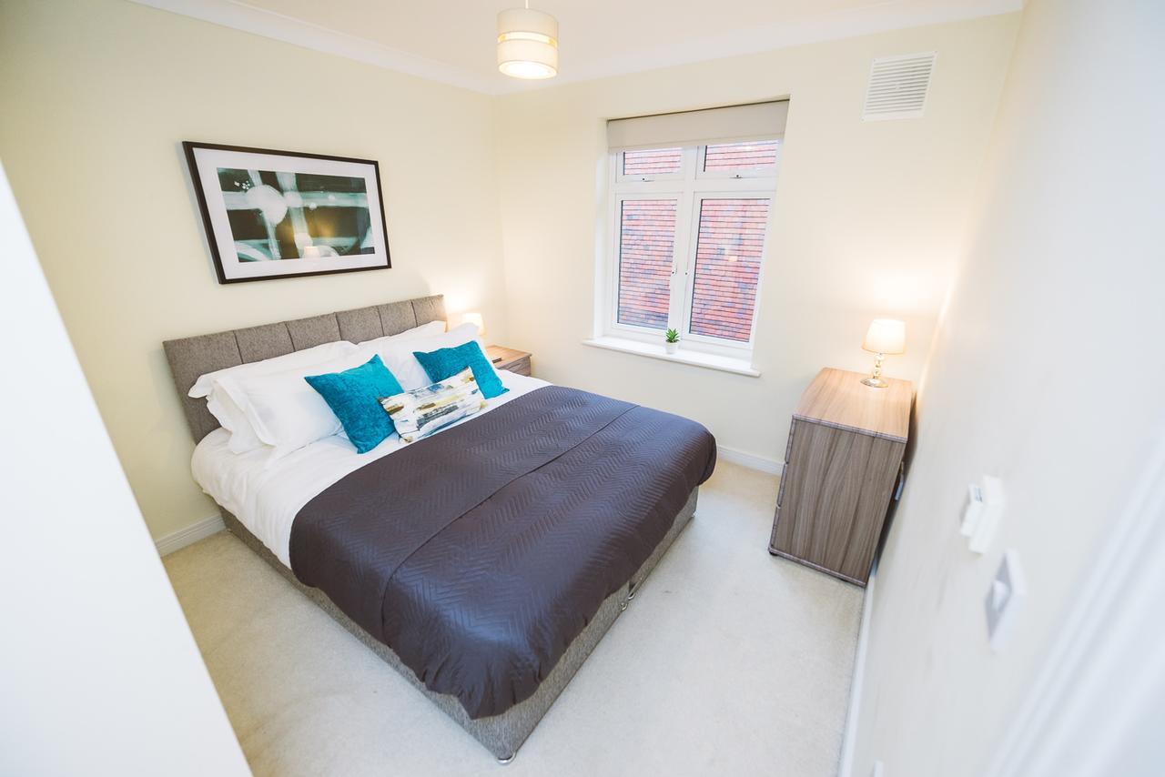 Charming Two Bedroom Apartment With Free Private Parking Лезерхед Экстерьер фото